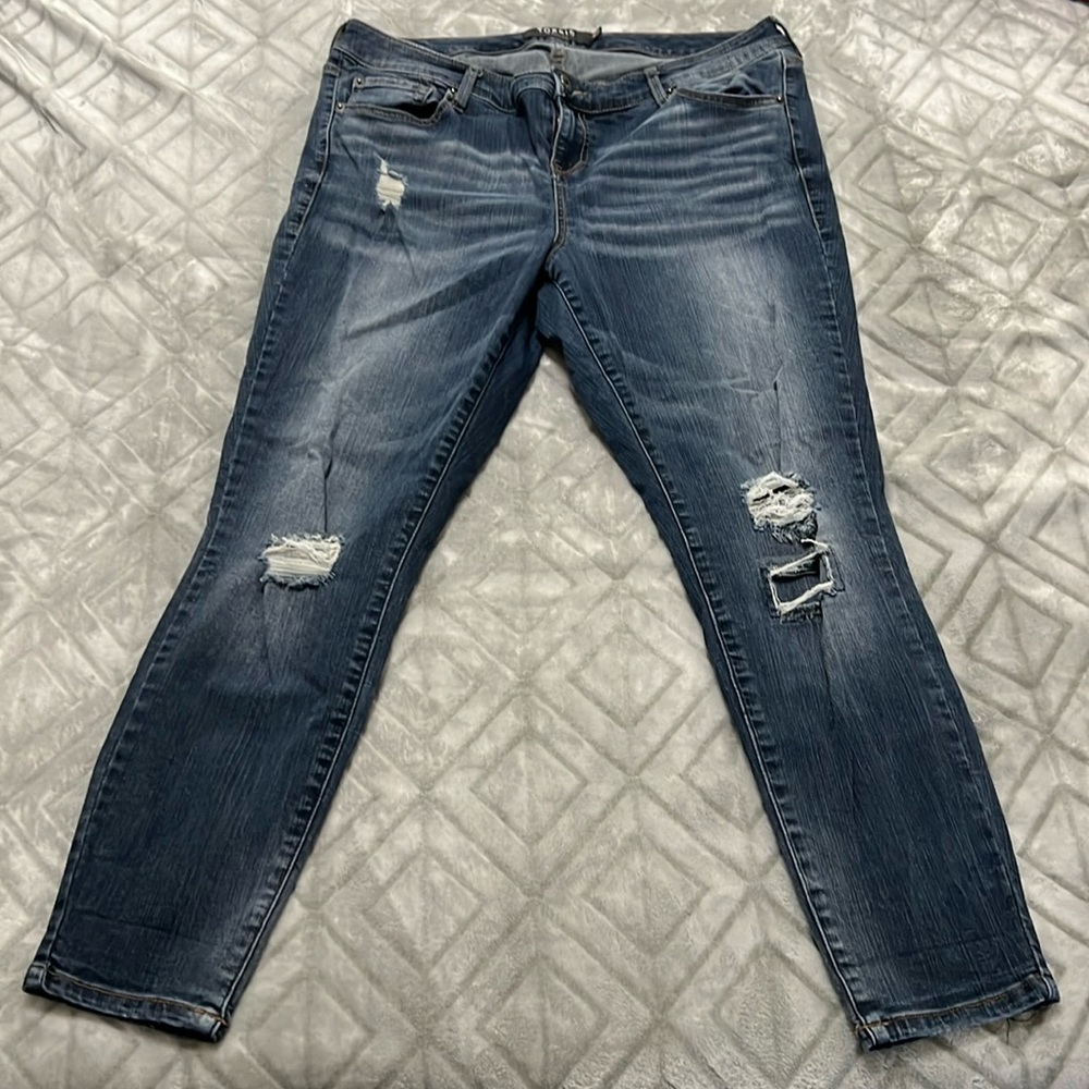 Torrid Premium Ultra Skinny Distressed Jeans size 18R